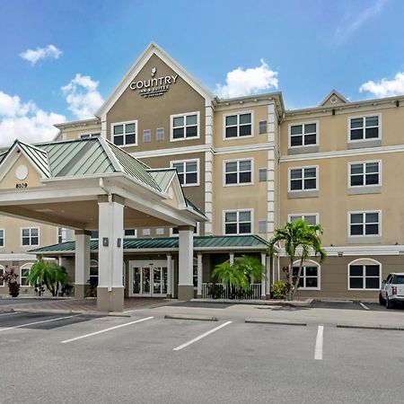 West Chase Country Inn & Suites By Radisson, Tampa Airport North, Fl מראה חיצוני תמונה