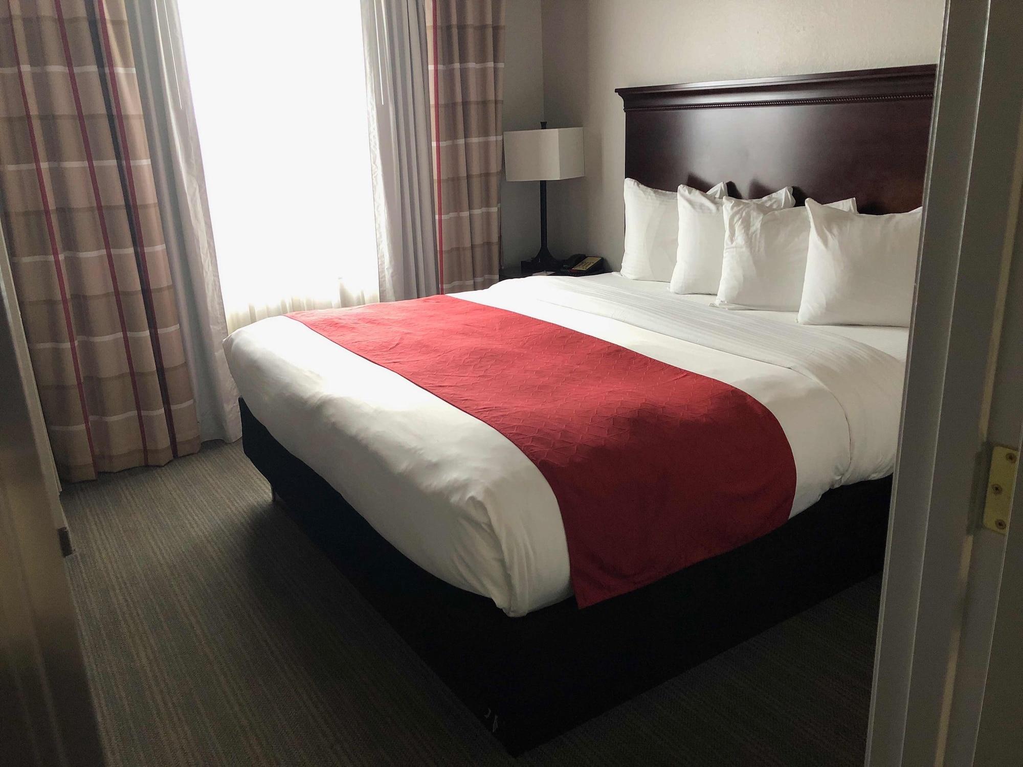West Chase Country Inn & Suites By Radisson, Tampa Airport North, Fl מראה חיצוני תמונה