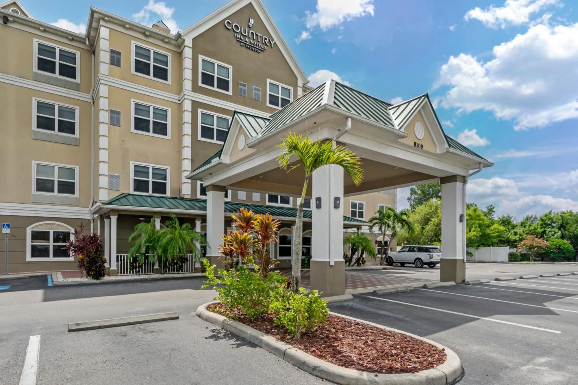 West Chase Country Inn & Suites By Radisson, Tampa Airport North, Fl מראה חיצוני תמונה