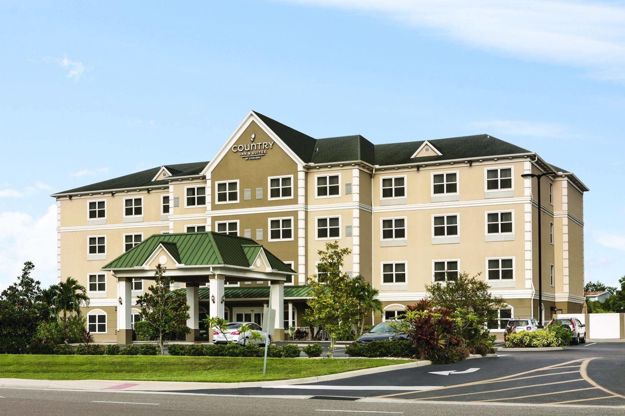 West Chase Country Inn & Suites By Radisson, Tampa Airport North, Fl מראה חיצוני תמונה